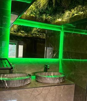 Lancrans Apartment | Nuit D Or LoveRoom