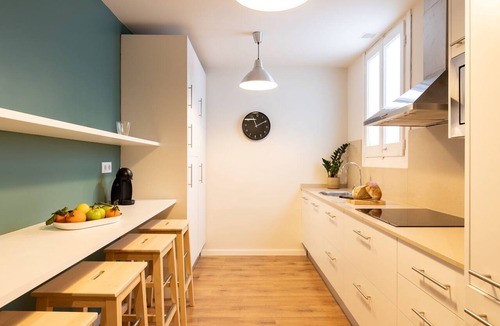 Sant Gervasi Apartment | Ola Living Aribau 3 hab