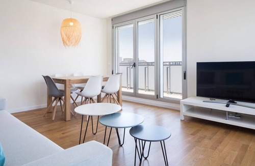 Sant Adria de Besos Apartment | Olala harbor forum 5. 2