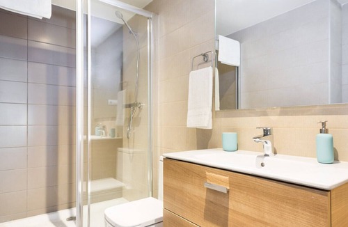 Sant Adria de Besos Apartment | Olala harbor forum 2. 3