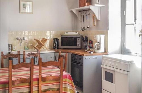 Barjac Apartment | One-Bedroom Apartment in Barjac