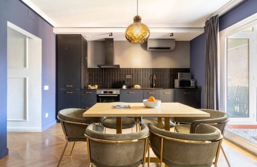 La Nova Esquerra de l'Eixample Apartment | One Building. Many Ways to Live!