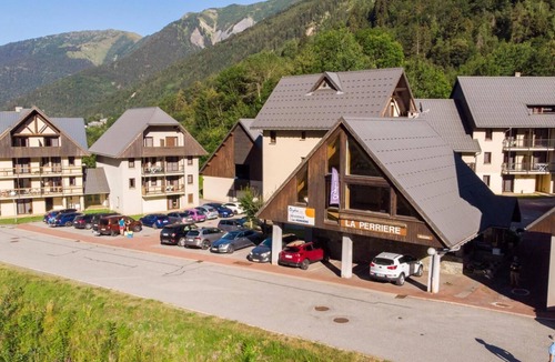 Saint-Colomban-des-Villards Apartment | Parking, tv, 50-80m², Saint Colomban des Villards