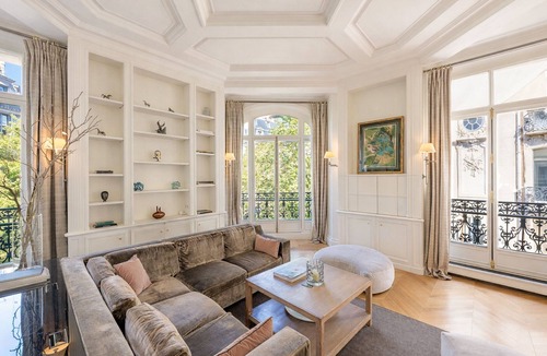 Saint-Thomas-d'Aquin Apartment | Par070 - Luxury apartment in Saint Germain