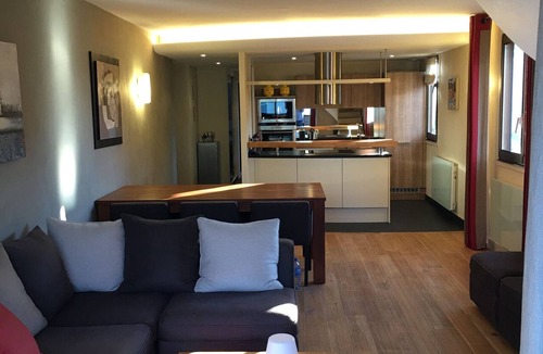 Duingt Apartment | Paradise Lake – Lake View & Private Beach