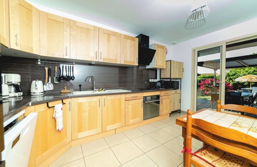 Millas Villa | PARENTHESE ENSOLEILLÉE Villa for 10 to 12 people with swimming pool, large garden