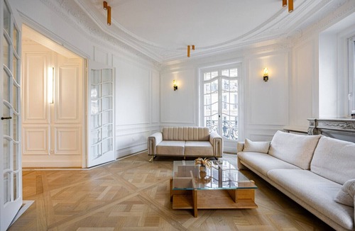 Quartier de Rochechouart Apartment | Paris 9eme - Métro Cadet - 4 chambres