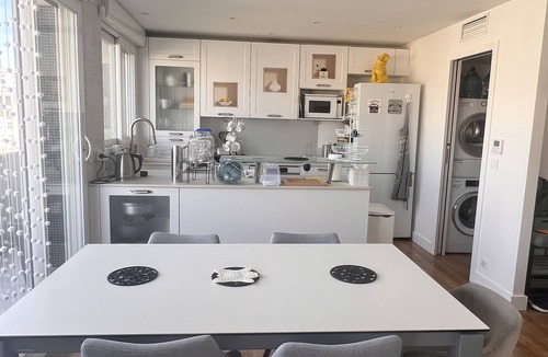 Quartier du Petit-Montrouge Apartment | * * * * * PARIS * * * * * FIVE STARS