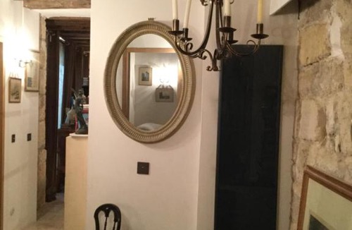 Latin Apartment | Paris Notre Dame Romantique