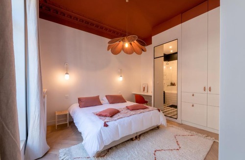Quartier de la Porte-Saint-Denis Apartment | Paris Opéra Lafayette