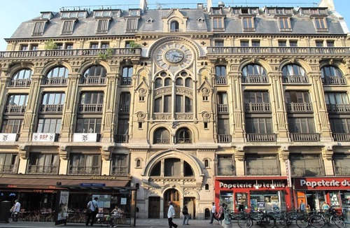 Bonne-Nouvelle Apartment | PARISIAN ELEGANCE: -5 ROOM WITH AIR CON - IN HAUSSMANNIAN BUILDING