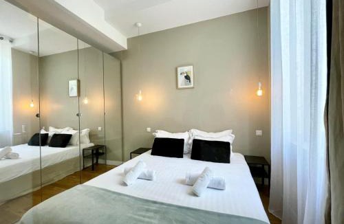Quartier du Mail Apartment | PARISIAN HOME l BELLAN