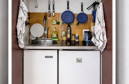 Epinettes Apartment | Parisian studio in the 17th district, fully equipped with balcony
