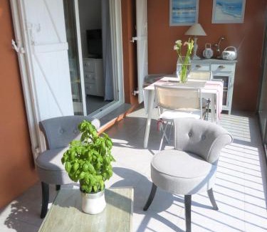 Port Cogolin Apartment | PCOGBLAN - Golfe de Saint-Tropez - T2 avec piscine vue marina