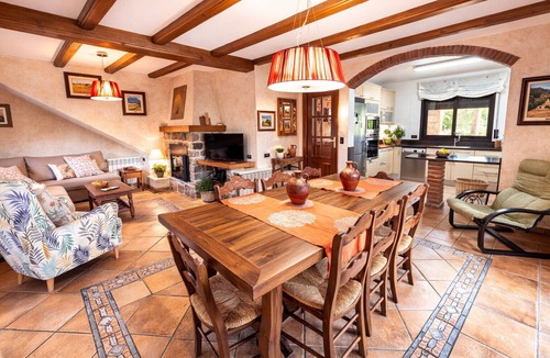 Vacarisses Villa | Peaceful, large garden with pool - 30km from Barcelona!