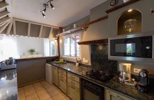 Ascarat House | Peaceful setting with a view, 2 km from Saint-Jean-Pied-de-Port