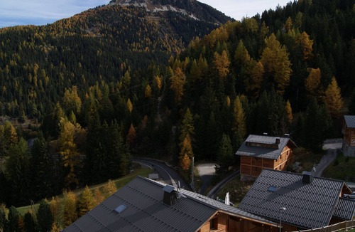 La Roche Apartment | Penthouse chalet apartment, sleeps 8, Sky TV, internet and garage beautiful view
