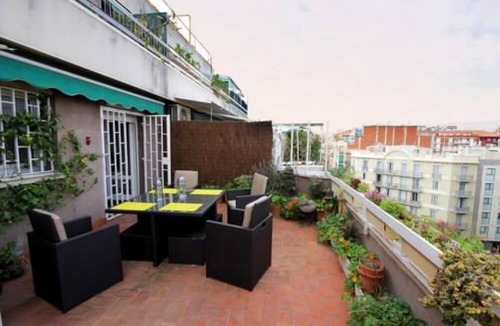 Sant Antoni Apartment | penthouse with large terrace in the heart of Barcelona