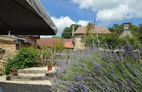 Badefols-d'Ans Cottage | Pet-Friendly Dordogne Getaway for two people!
