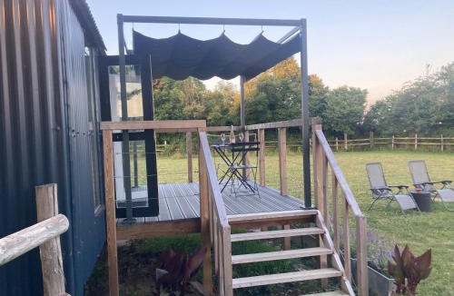 Dragey-Ronthon House | Petit Bijou