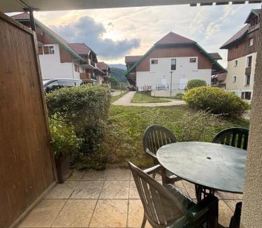 Giez Apartment | Petit cocon entre lac, golf et montagne, proche d'Annecy