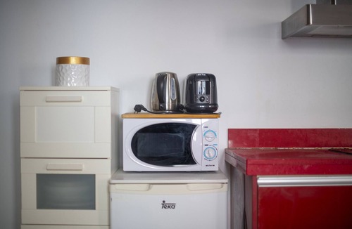 Barceloneta Apartment | Pied-à-terre in central Barcelona 100m from beach.