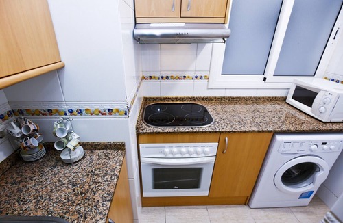 La Pineda Apartment | PINEDA 5 with communal pool, beach at 100m