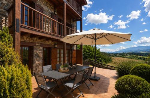 Isovol Ski Chalet | Piscina, jardín con vistas para 8, by Cal Querol