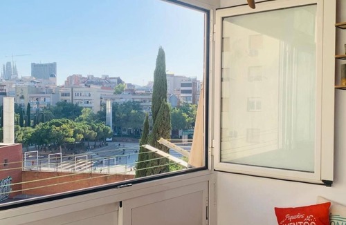 El Clot Apartment | Piso en Poblenou vista a la Sagrada Familia