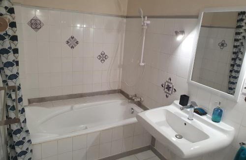 Claira Apartment | Pitaya