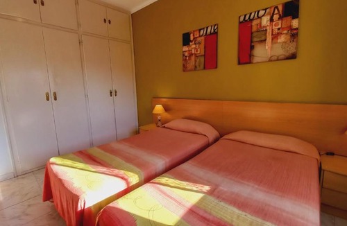 Esquerra de l'Eixample Apartment | Plaza Universitat