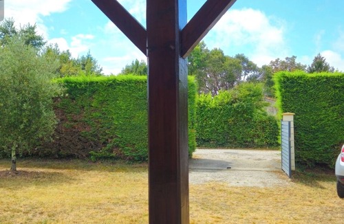 Saint-Seurin-de-Cadourne House | Pleasant house surrounded by vineyards