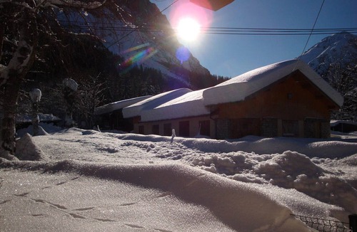 Pralognan-la-Vanoise Apartment | Pleasant 3-room apartment with garden, close to the center