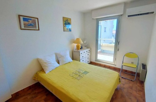 Le Port Apartment | Pleasant 3-Room Apartment with Terrace and Parking in Canet-Port