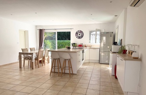 Meze House | Pleasant vacation home with pool in MEZE