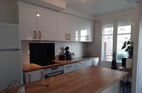 Rodes House | Pleasant village house, mountain view between sea, lake and mountains. Free parking