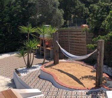 Mont Barbat Apartment | Pool Oasis with Mountain Views
