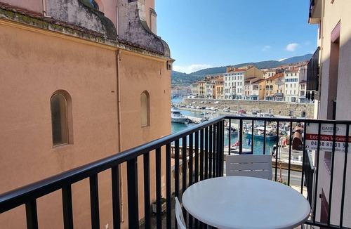 Port-Vendres Apartment | Port-Vendres apartment, harbor view, parking & WIFI