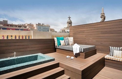 Eixample Hotel | Praktik Èssens