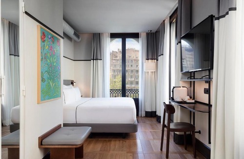 Eixample Hotel | Praktik Èssens