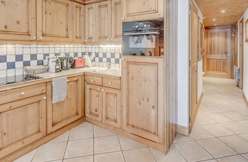 Champagny-en-Vanoise Apartment | Premium 3-room Apartment, WiFi, 6 people in Champagny en Vanoise