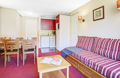 Pyrenees 2000 Apartment | Premium Alpine Family Retreat With Mountain Charm