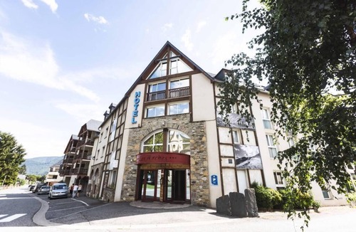 Saint-Lary-Soulan Apartment | Premium apartment - access to Pool - 6/8p - Saint Lary village