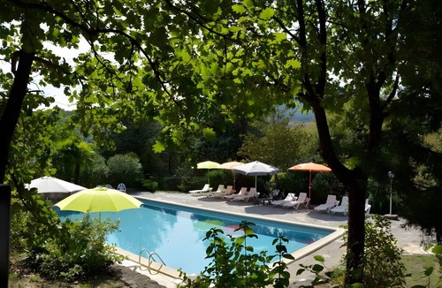 Les Vans Ski Chalet | Premium Chalet with Shared Pool