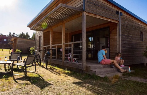 Chastanier Ski Chalet | Premium Cottage for 6 People