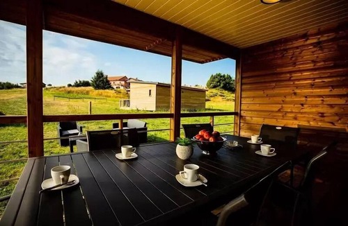 Chastanier Ski Chalet | Premium Cottage for 6 People