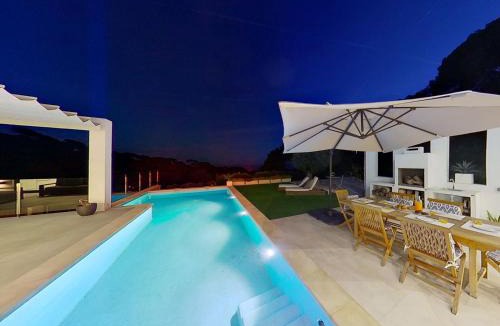 Mataro Villa | Premium Habitat 3 Hermanas