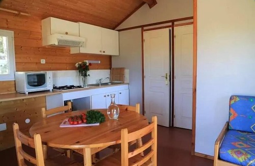 Chastanier Ski Chalet | Premium Wooden Chalet for 6 People