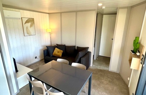Saubrigues Ski Chalet | Pretty chalet in Saubrigues, 10 kms from Hossegor