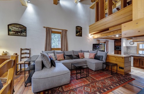 Val-d'Isere Ski Chalet | Pretty Savoyard chalet 100 metres from the slopes